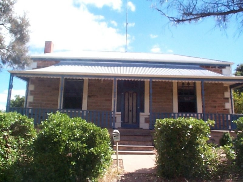 330 Main North Road, Clare SA 5453