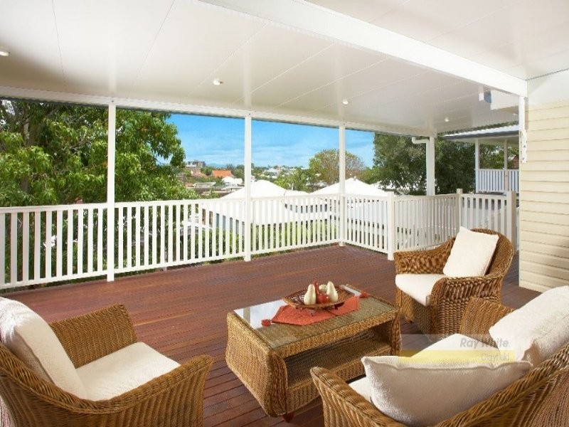 54 Wellington Street, Clayfield QLD 4011