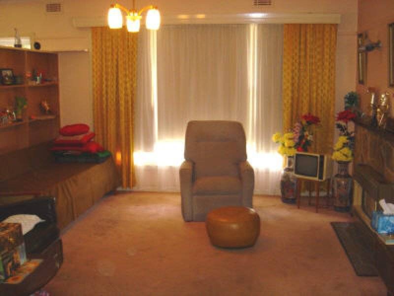 19 Moore Avenue, Clayton South VIC 3169