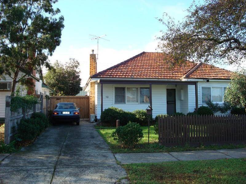 13 First Street, Clayton South VIC 3169
