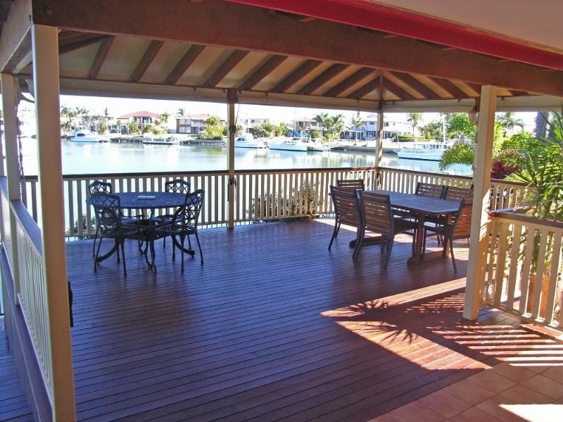 11 Captains Court, Raby Bay QLD 4163