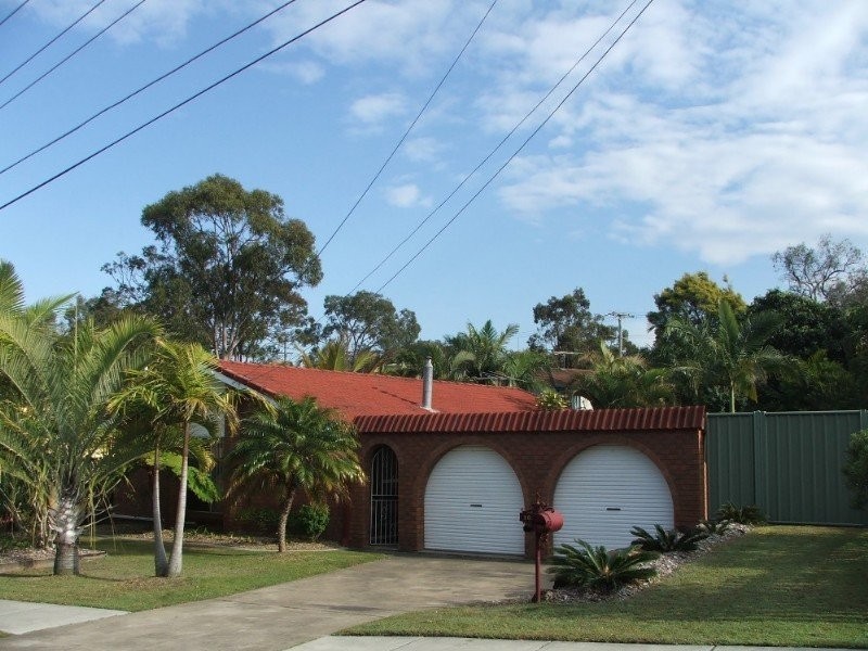 16 Hampshire Cr, Alexandra Hills QLD 4161