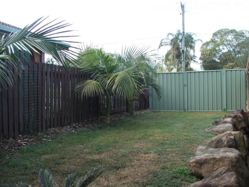 16 Hampshire Cr, Alexandra Hills QLD 4161