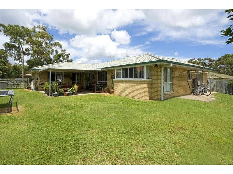 4 Moonlight Place, Capalaba QLD 4157