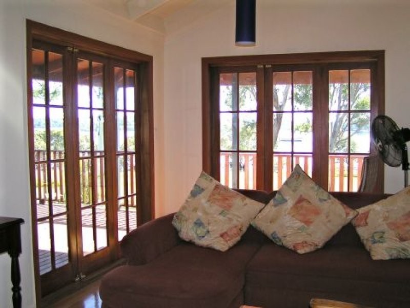 78 The Esplanade, Karragarra Island QLD 4184