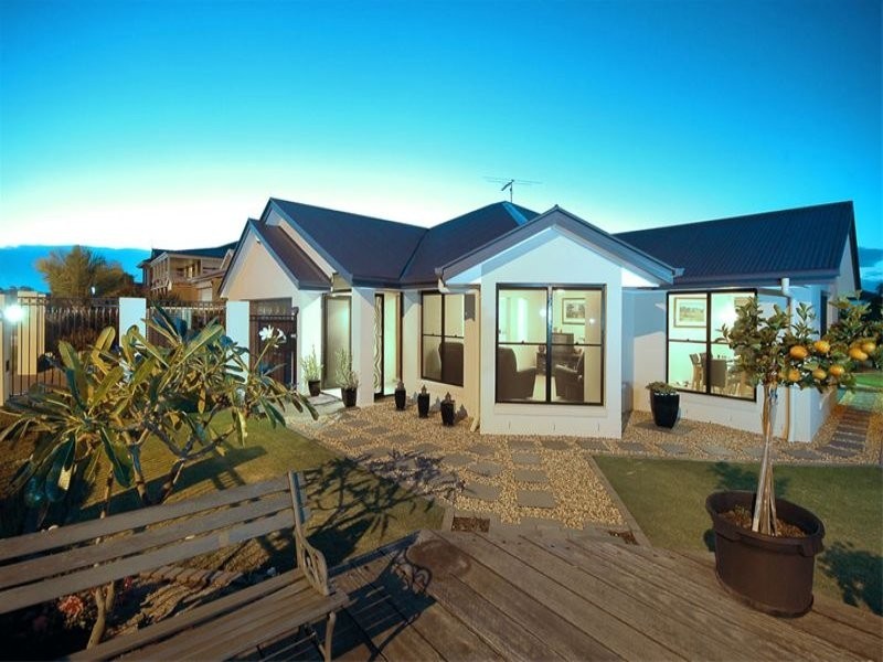 61 Salisbury Street, Redland Bay QLD 4165