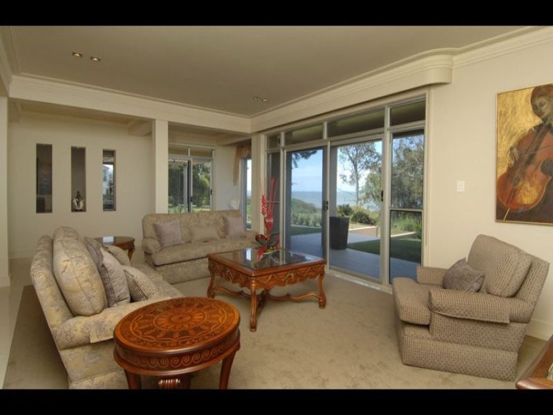 11 Outlook Parade, Ormiston QLD 4160