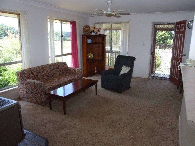 2 Short Street, Lowanna NSW 2450