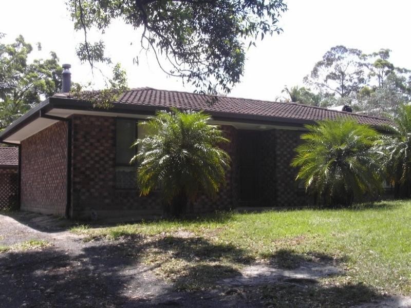 1 Willow Place, Sandy Beach NSW 2456