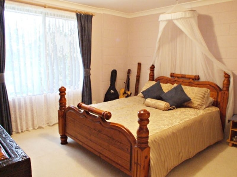 67 Lake Russell Drive, Emerald Beach NSW 2456