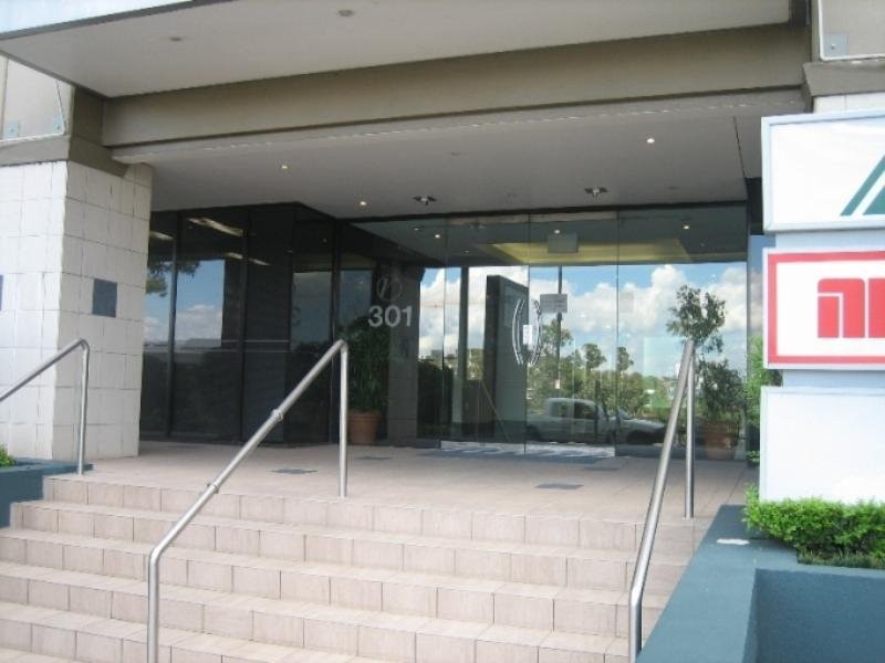 301 Coronation Drive, Milton QLD 4064