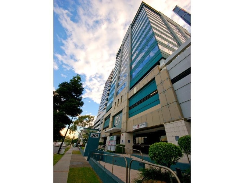 301 Coronation Drive, Milton QLD 4064