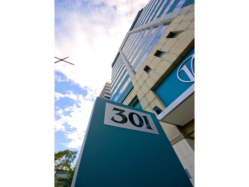 301 Coronation Drive, Milton QLD 4064