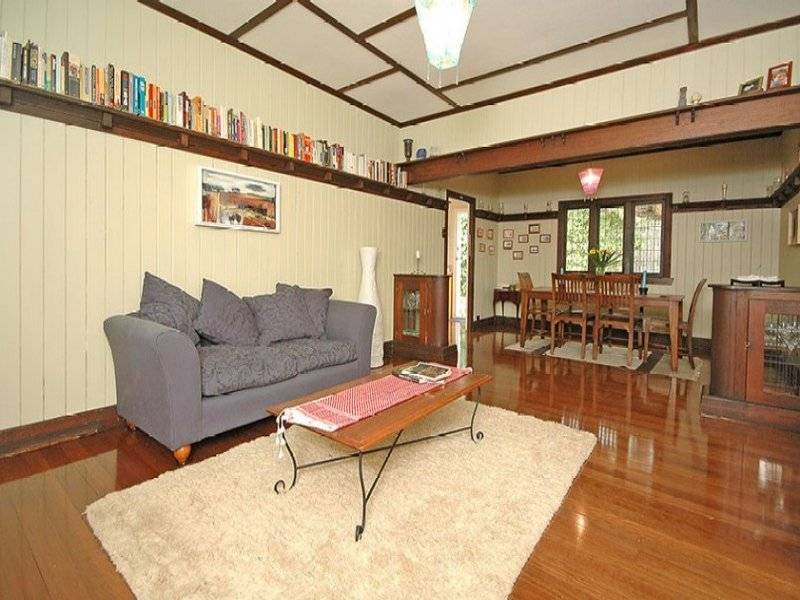 64 Bundah Street, Camp Hill QLD 4152