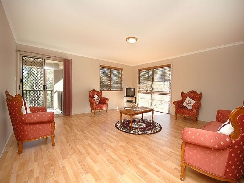 16 Melaleuca Place, Carindale QLD 4152