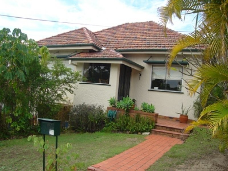 71 Lade Street, Coorparoo QLD 4151