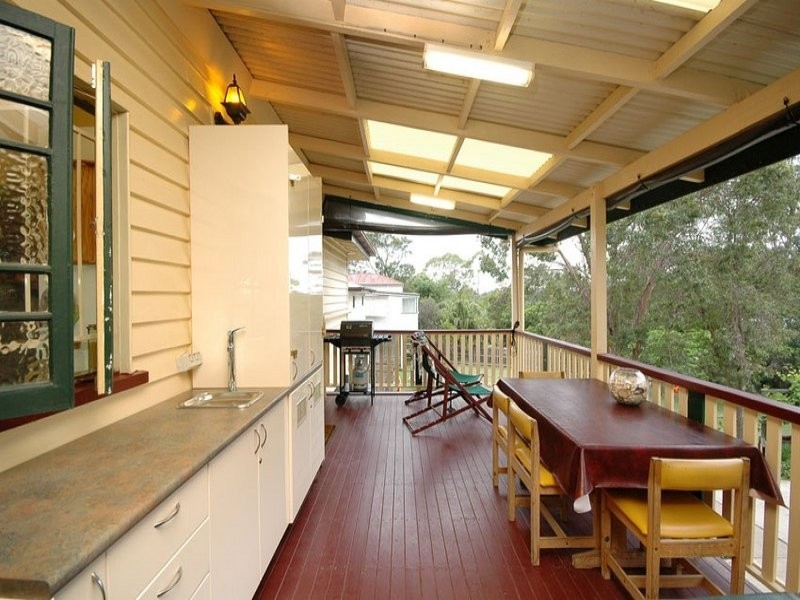 645 Old Cleveland Road, Camp Hill QLD 4152