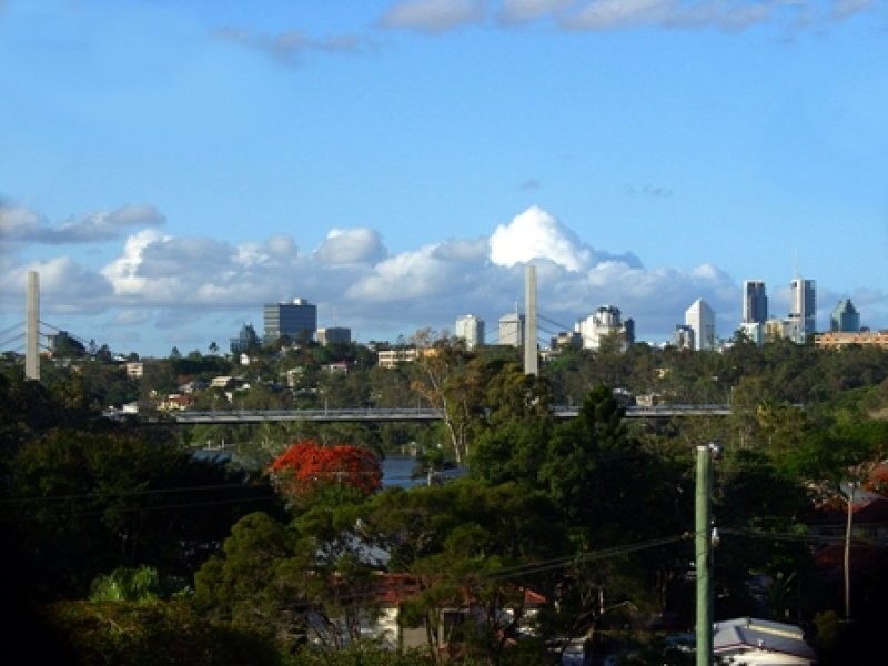 9 Palm Avenue, Fairfield QLD 4103