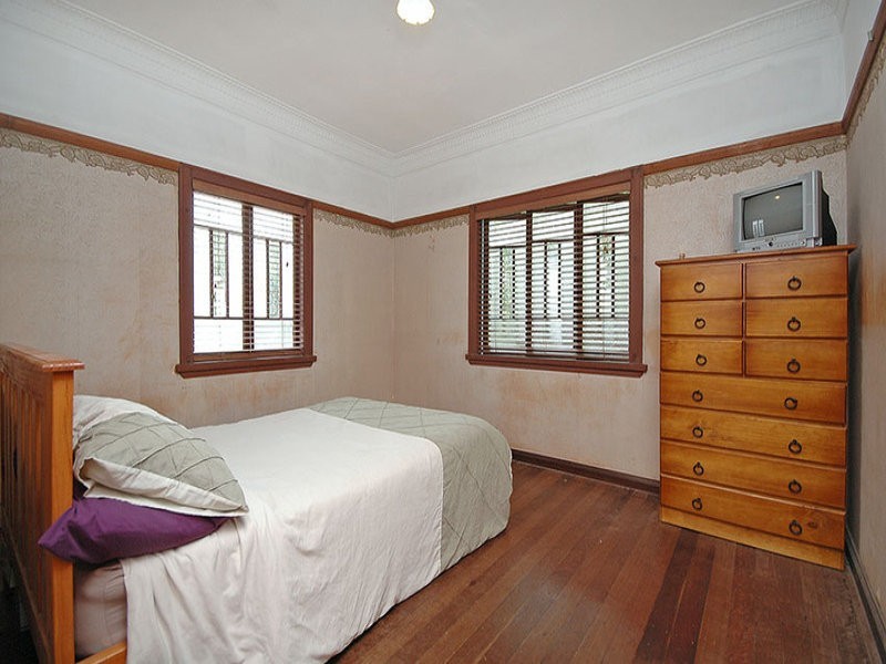 37 Stanley Road, Camp Hill QLD 4152