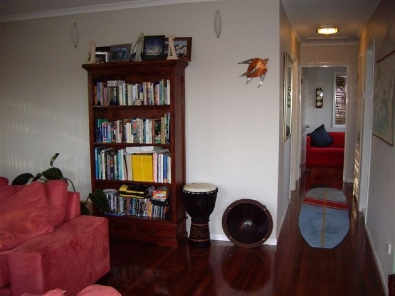 19 Banbury Street, Carina QLD 4152