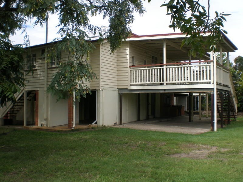 98 Bennetts Road, Camp Hill QLD 4152