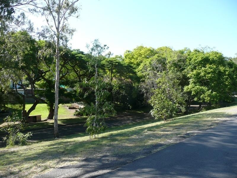 27 Esmonde Place, Coorparoo QLD 4151