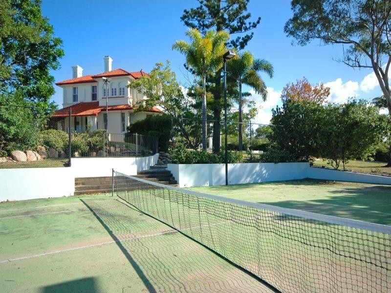 86 Princess Street, Camp Hill QLD 4152