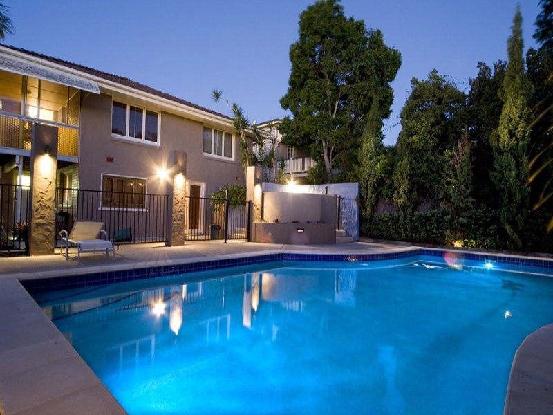 31 Solar Street, Coorparoo QLD 4151