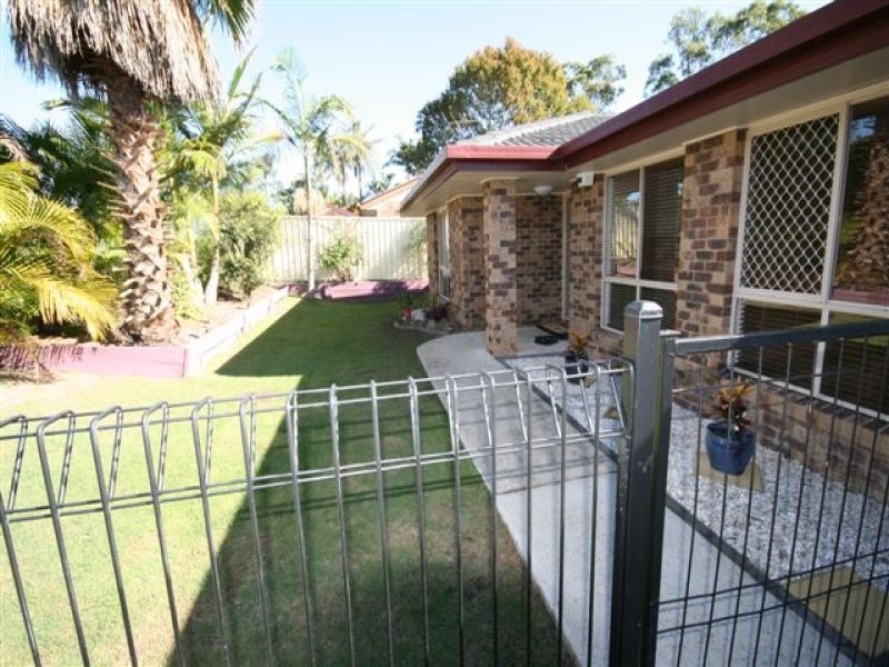 14 Homebush Drive, Regents Park QLD 4118