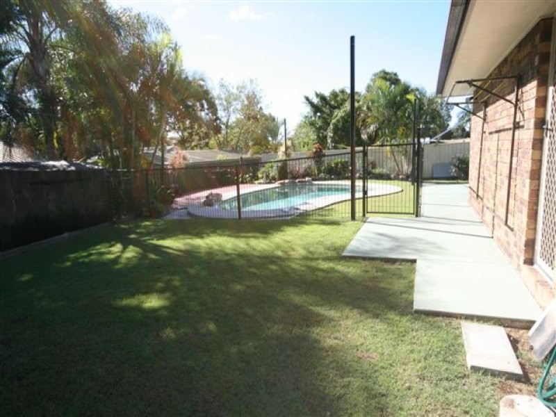 14 Homebush Drive, Regents Park QLD 4118