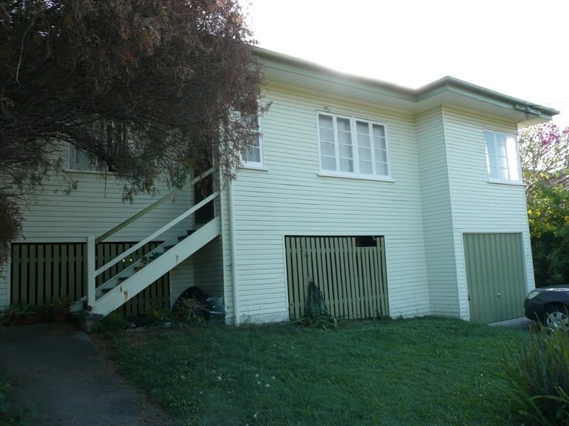 27 Esmonde Place, Coorparoo QLD 4151