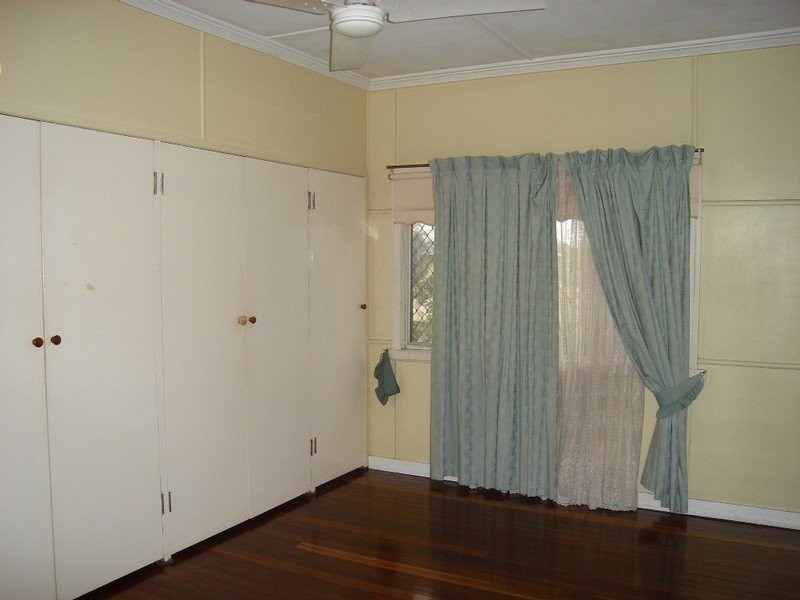 35 Stanley Road, Camp Hill QLD 4152