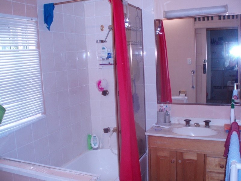 82 Pembroke Road, Coorparoo QLD 4151