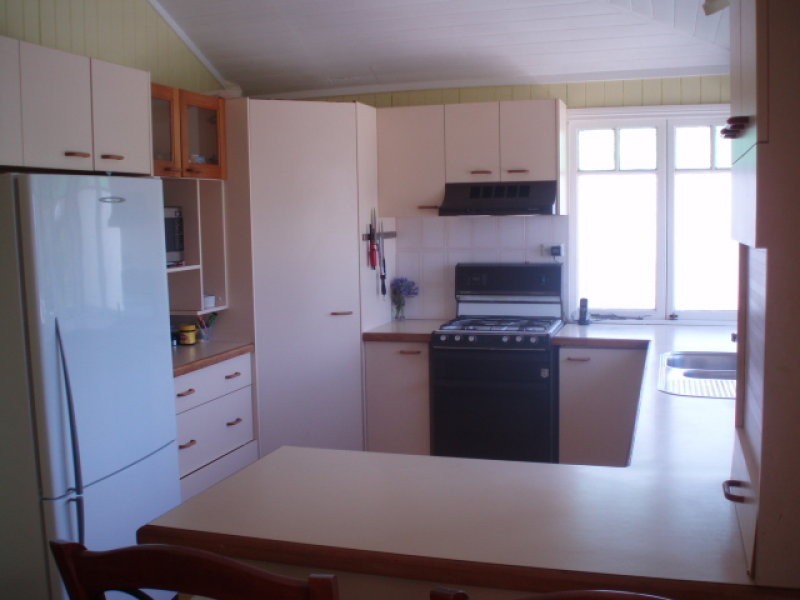 29 Power Street, Norman Park QLD 4170