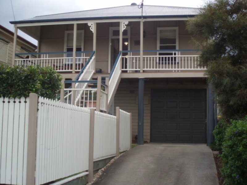 127 Temple Street, Coorparoo QLD 4151