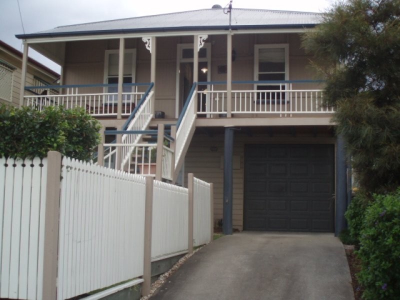 127 Temple Street, Coorparoo QLD 4151