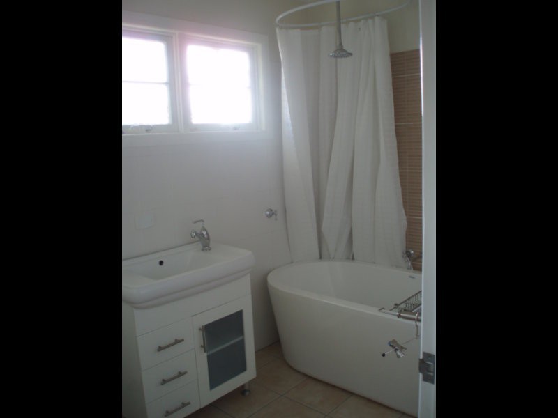 19 Esmonde Place, Coorparoo QLD 4151