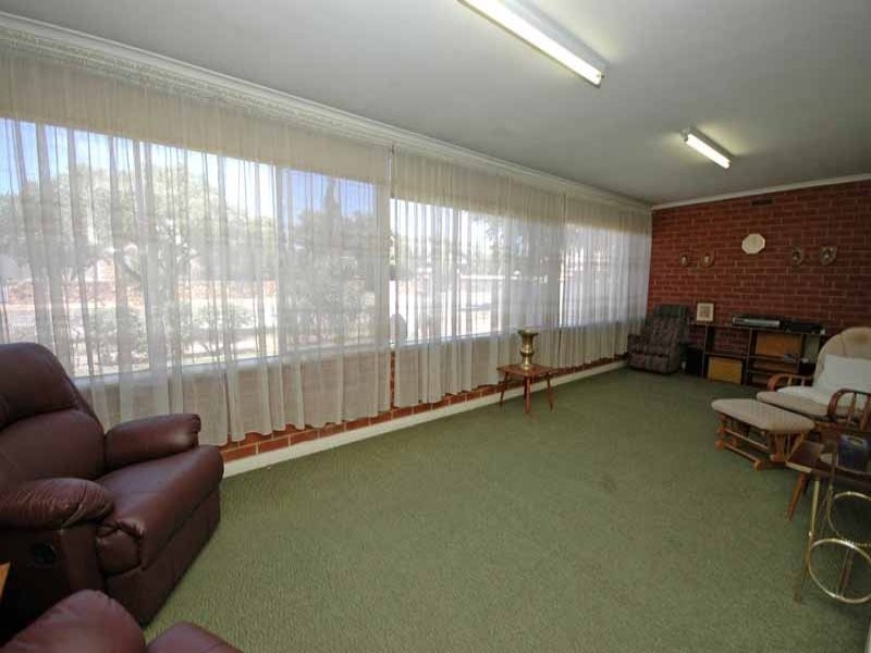 77 Wilpena Terrace, Kilkenny SA 5009