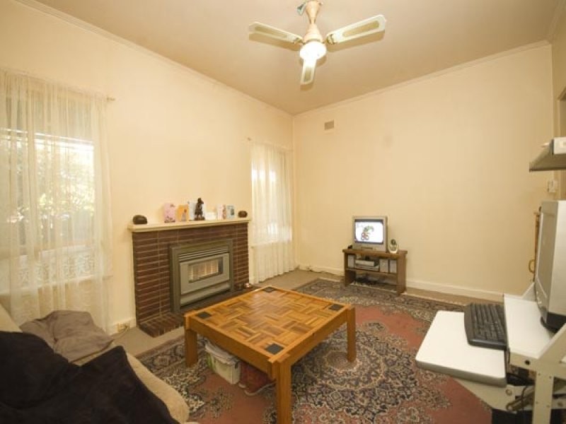 21 Tunbridge Street, Woodville South SA 5011