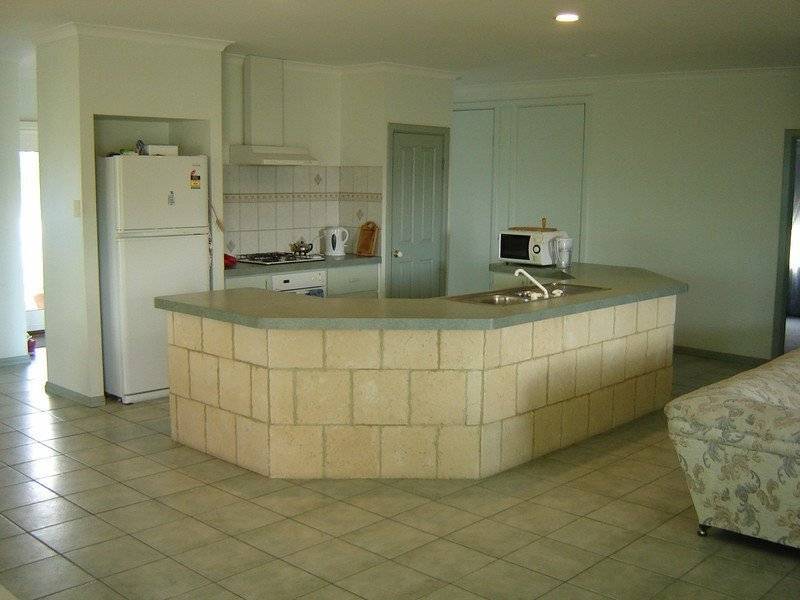 4 Shearwater Drive, Jurien Bay WA 6516