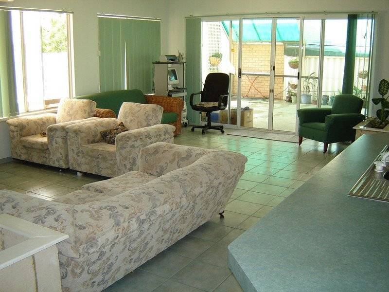 4 Shearwater Drive, Jurien Bay WA 6516