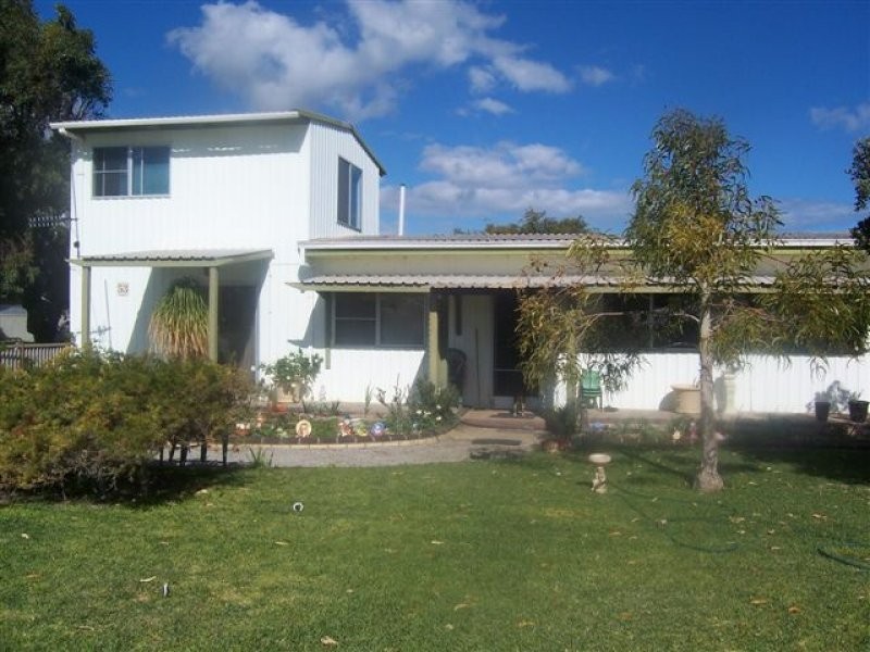 53 Drummond Circus, Cervantes WA 6511