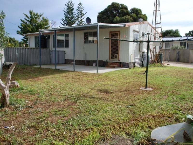 9 Whitfield Road, Jurien Bay WA 6516