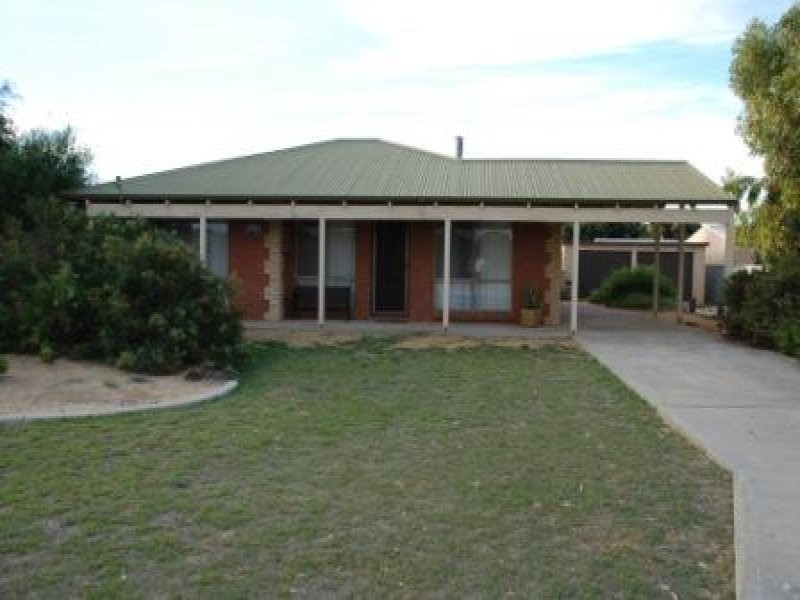 13 Tamarisk Street, Leeman WA 6514