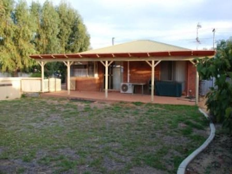 13 Tamarisk Street, Leeman WA 6514