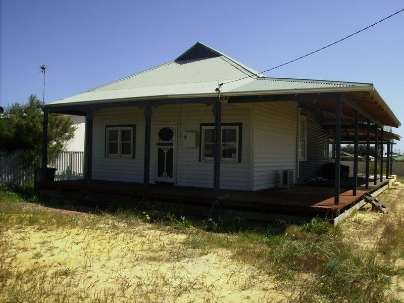 20 Elizabeth Way, Jurien Bay WA 6516