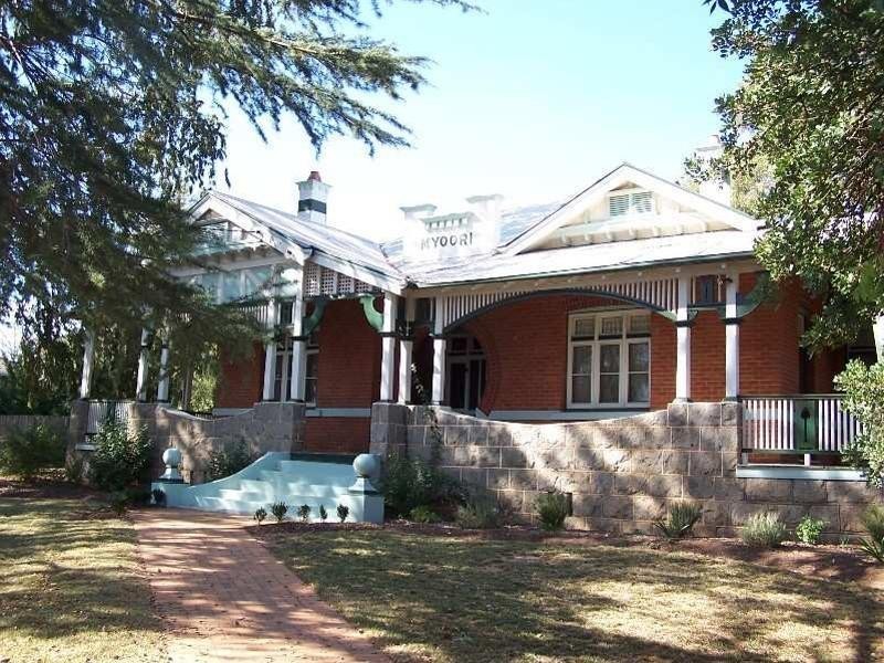 41 Lachlan Street, Cowra NSW 2794