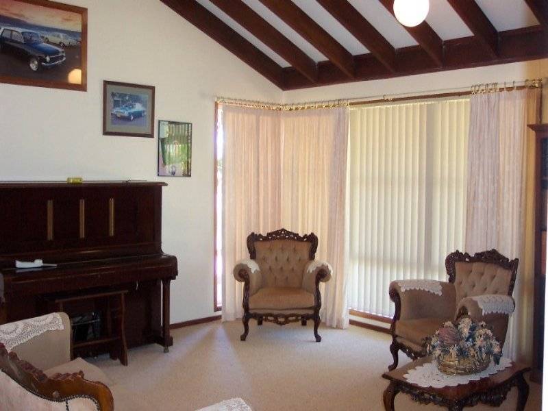 26 Evans Street, Cowra NSW 2794