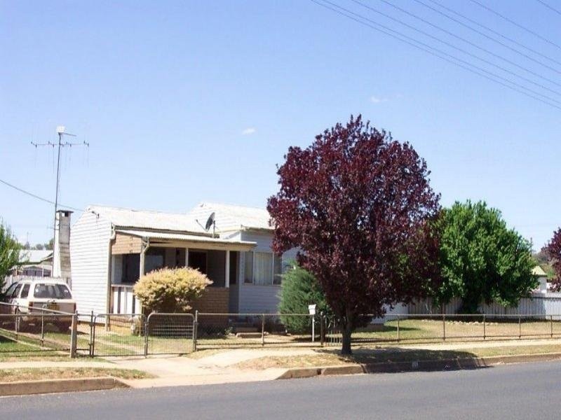 17 Mulyan Street, Cowra NSW 2794
