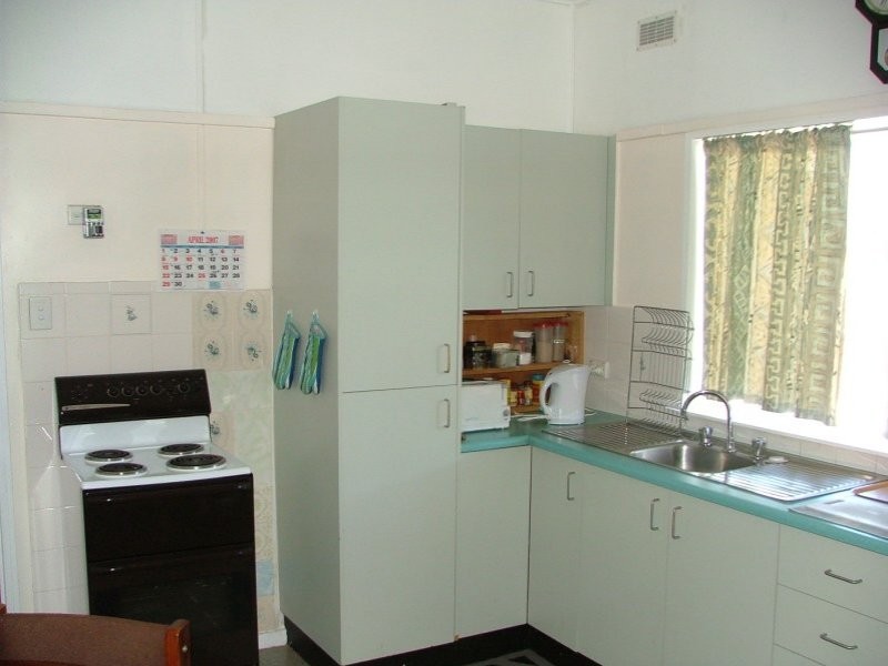14 Thomas Street, Cowra NSW 2794